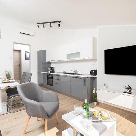 Apartment Gaia Лабин Экстерьер фото